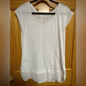 Merona short sleeved blouse. White, lightweight top. Size large.